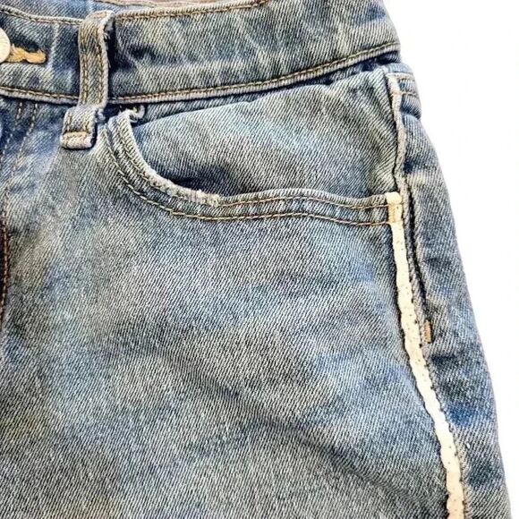 Old Navy Girl's Light Wash Cotton/Poly/Spandex Denim High Rise Rolled Cuff Lace - Picture 5 of 13